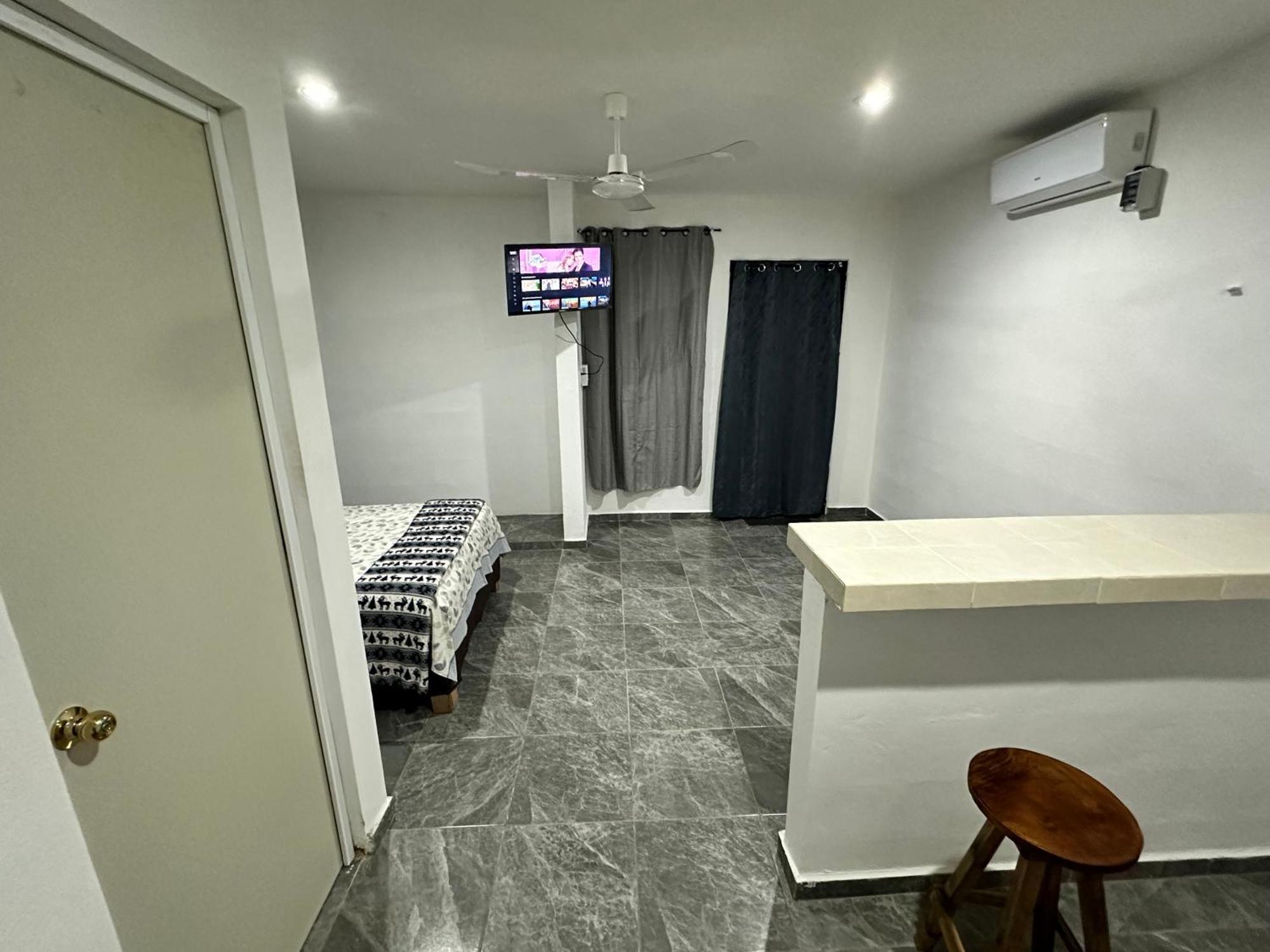 Departamento 48 Street Apartment Valladolid  Exterior photo